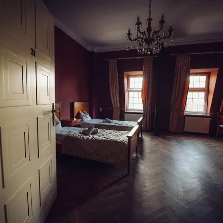 Hotel Palac Borowa (Wroclaw)